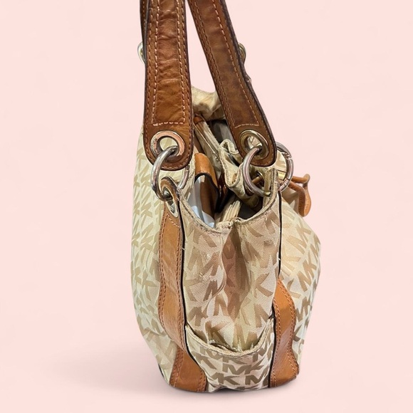 Michael Kors - Picture 5 of 9